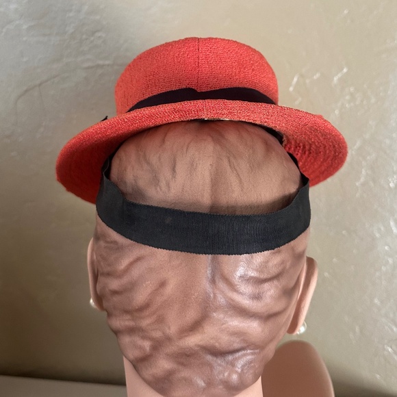 UNIQUE 1940s\' SALMON COLOR FABRIC TILT HAT WITH RUFFLES & BLACK VEILING  ON BRIM main image 7